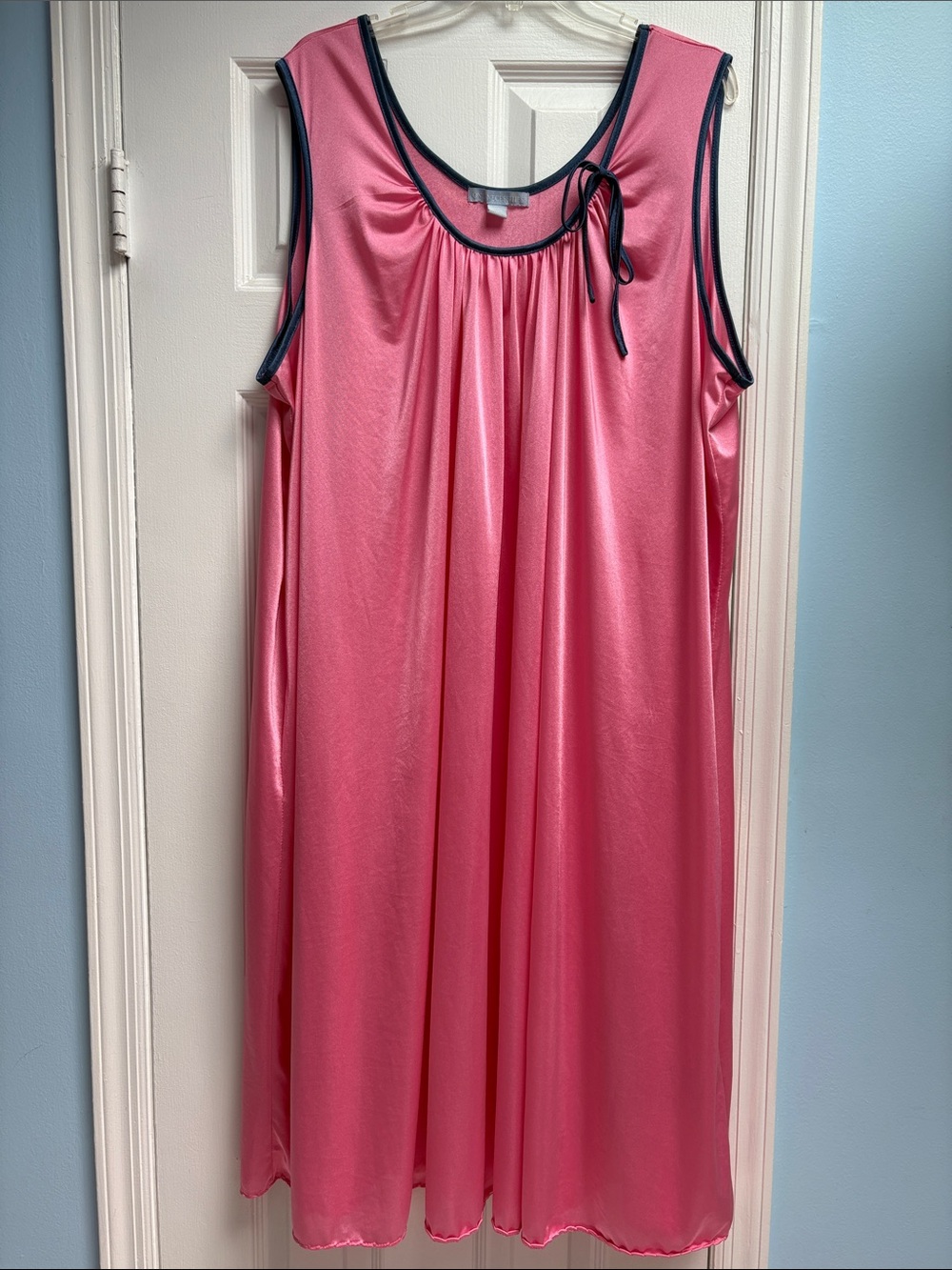 Vintage Only Necessities Pink Sleeveless Nylon Silky Nightgown Women's Size 3X !